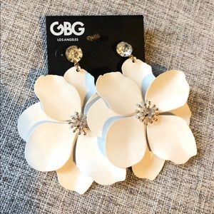 Guess Statement earrings